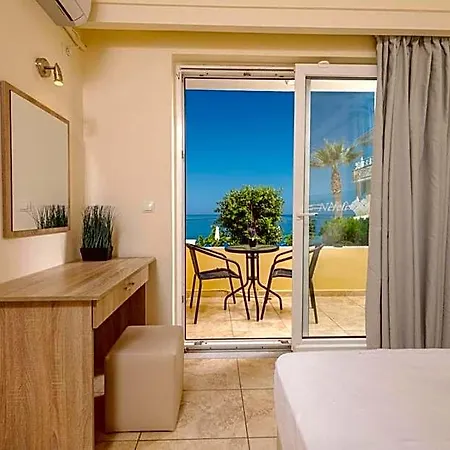 Nefeli - Living By The Sea فندق 3*