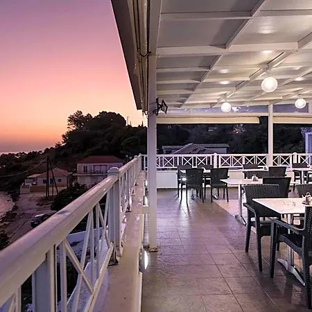 Nefeli - Living By The Sea فندق