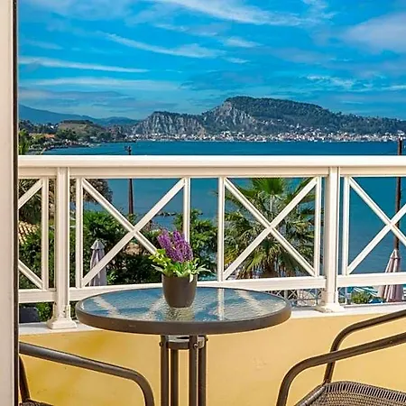 Nefeli - Living By The Sea Hotel